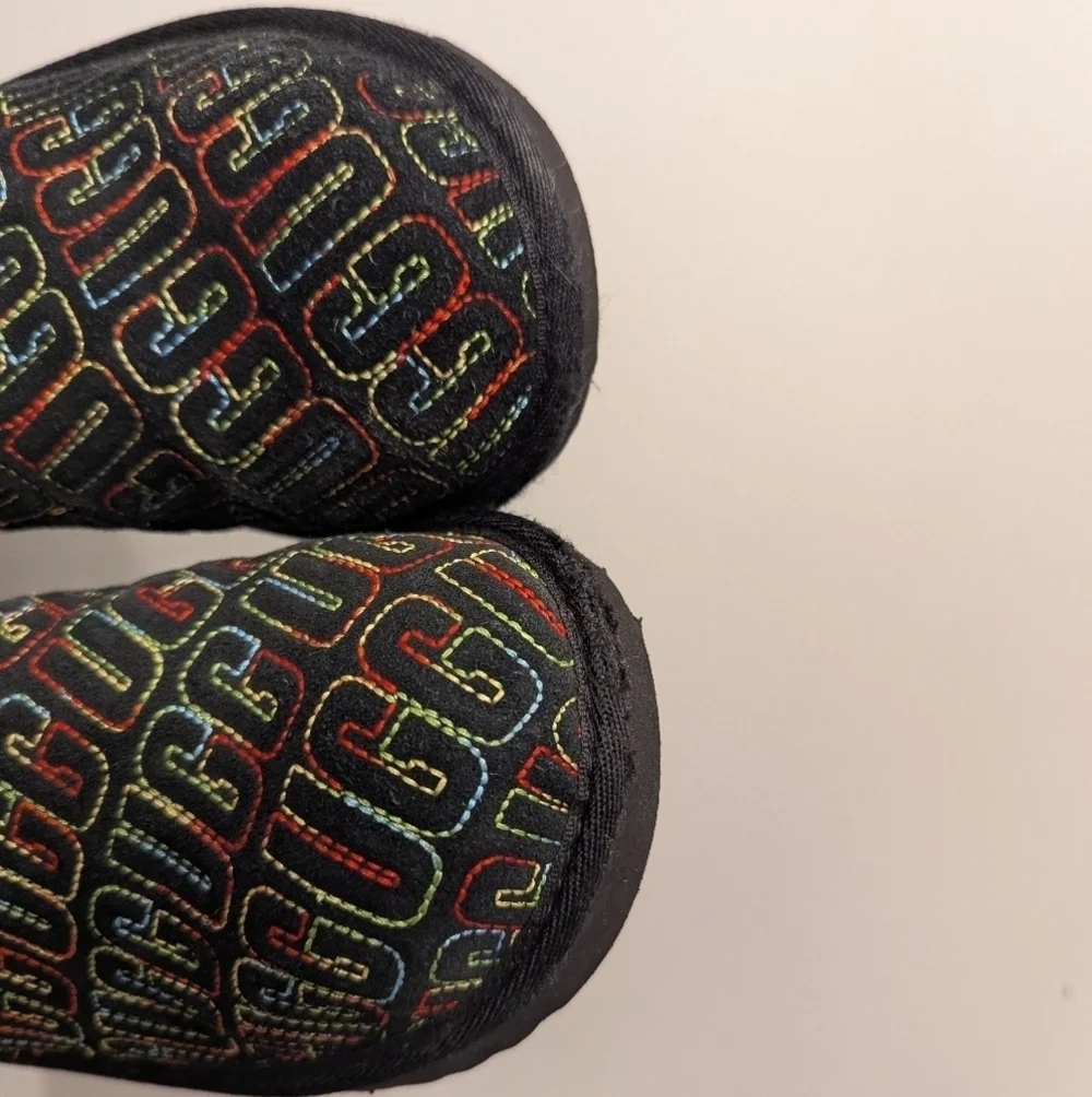 UGG classic ii